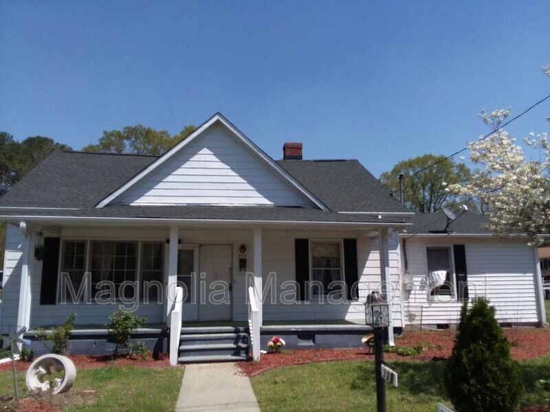 329 Southall St in Henderson, NC - Building Photo