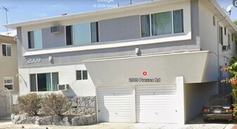 2001 Preuss Rd, Unit 2009 10Z in Los Angeles, CA - Building Photo