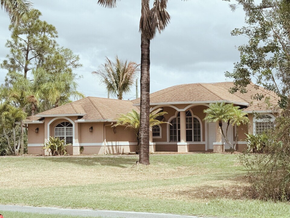 7534 Coconut Blvd in West Palm Beach, FL - Building Photo