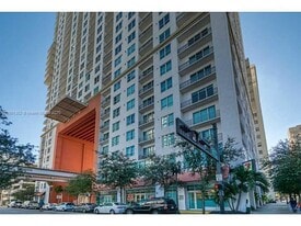 133 NE 2nd Ave, Unit 2719 in Miami, FL - Building Photo