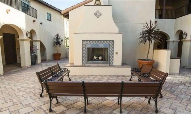 130 N Garden St in Ventura, CA - Building Photo - Building Photo