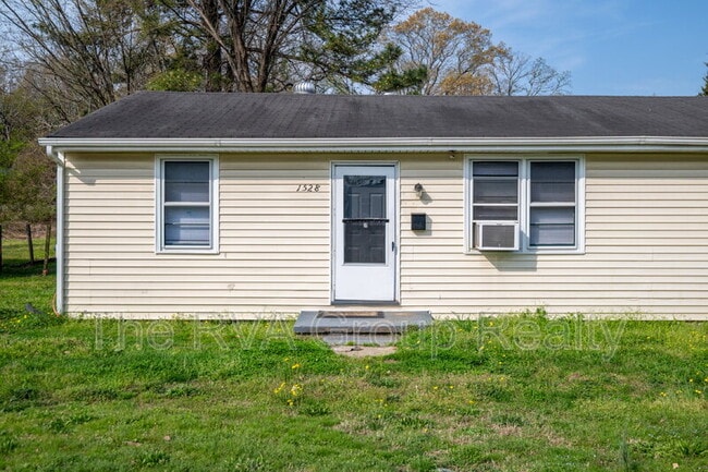 property at 1528 Lincoln St