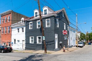 145 S 12th St in Pittsburgh, PA - Building Photo
