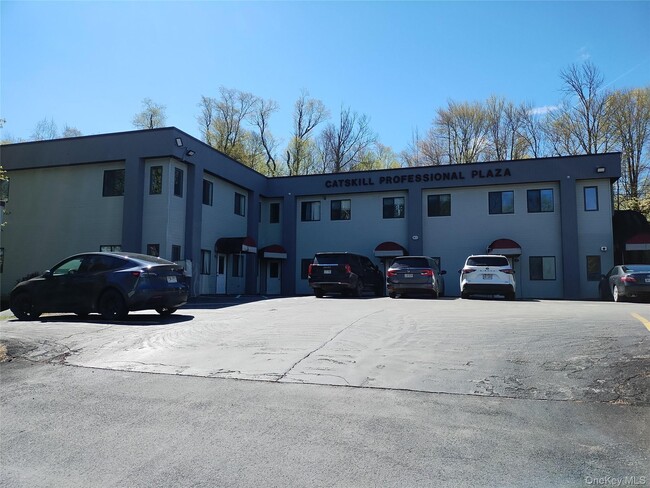 property at 39 Old Monticello Rd