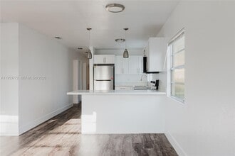 4338 NW 24th Ave in Miami, FL - Building Photo - Building Photo