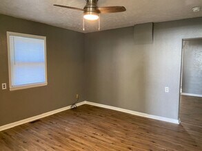 1336 N La Fontaine Ave in Springfield, MO - Building Photo - Building Photo