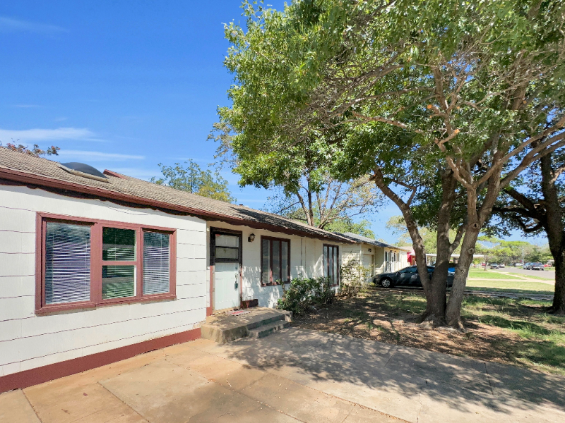 2716 37th St in Lubbock, TX - Building Photo