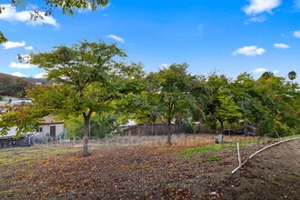 8823 Los Coches Rd in Lakeside, CA - Building Photo - Building Photo