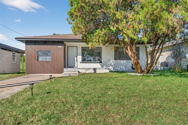 2401 42nd St S in St. Petersburg, FL - Building Photo - Building Photo