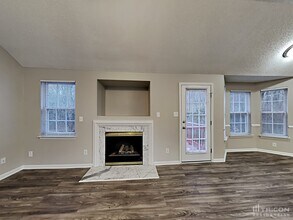 8800 Willow Crest Dr in Charlotte, NC - Building Photo - Building Photo