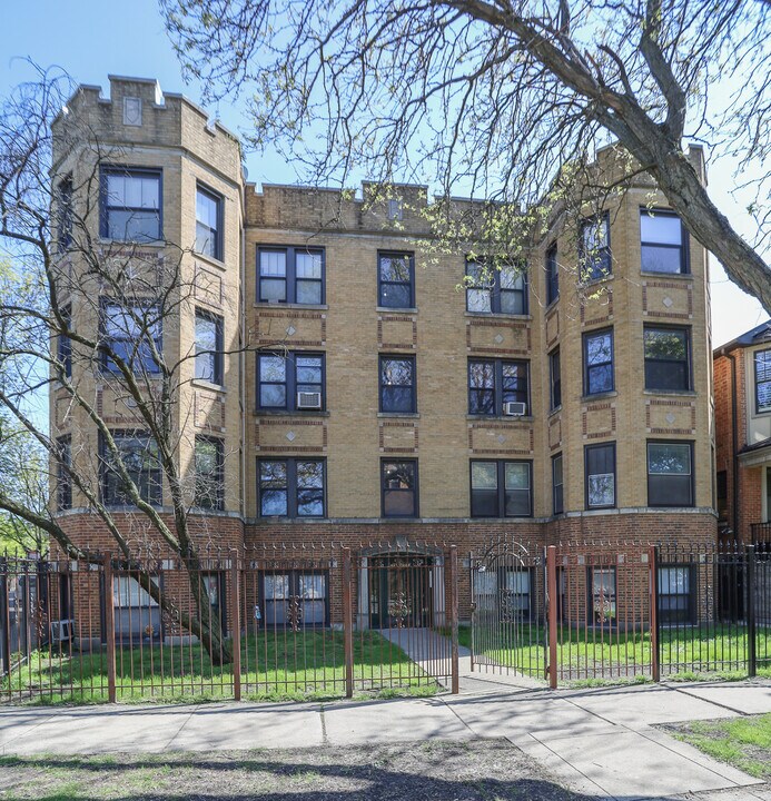 4258 N Clark St-Unit -2W in Chicago, IL - Building Photo