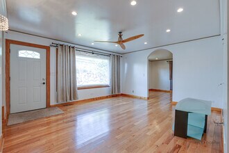 1245 N Midlothian Rd in Mundelein, IL - Building Photo - Building Photo