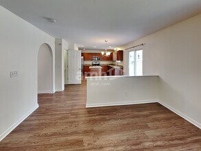 320 Abbey Ave in Lithopolis, OH - Building Photo - Building Photo