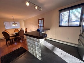 2480 Fir Ct in East Meadow, NY - Building Photo - Building Photo