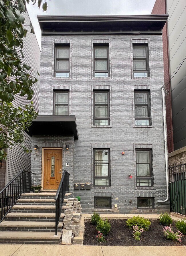 63 Skillman Ave in Jersey City, NJ - Building Photo - Building Photo