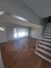 134 Flora Dr in Bedford, OH - Building Photo - Building Photo