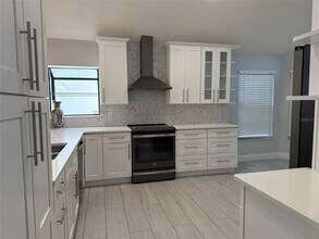 5722 Parkview Lake Dr in Orlando, FL - Building Photo - Building Photo