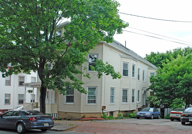 11 Sherman St in Portland, ME - Foto de edificio - Building Photo