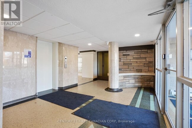 property at 75 High St