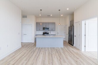 1115 Germantown Ave in Philadelphia, PA - Building Photo - Building Photo