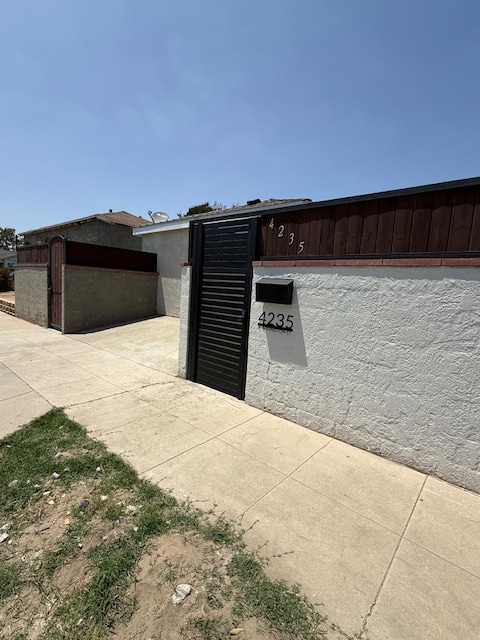 4235 E Addington St in Compton, CA - Building Photo - Building Photo