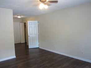 1692 Barnett Shoals Rd-Unit -1692 - 4 Barnett in Athens, GA - Building Photo - Building Photo