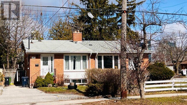147 Roywood Dr in Toronto, ON - Building Photo - Building Photo