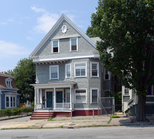 80-82 Doyle Ave in Providence, RI - Building Photo - Building Photo