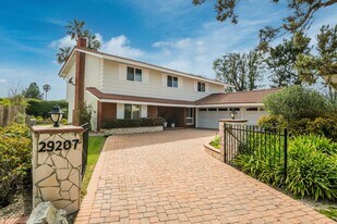 29207 Beachside Dr in Rancho Palos Verdes, CA - Building Photo