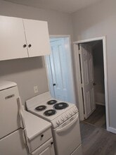 19 Manchester St in Nashua, NH - Building Photo - Building Photo
