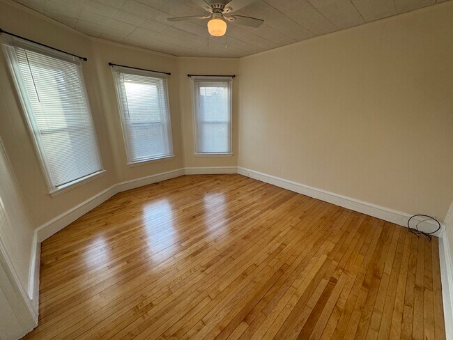 377 Highland Ave, Unit 1