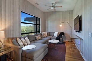 472 Martin St SE in Atlanta, GA - Building Photo