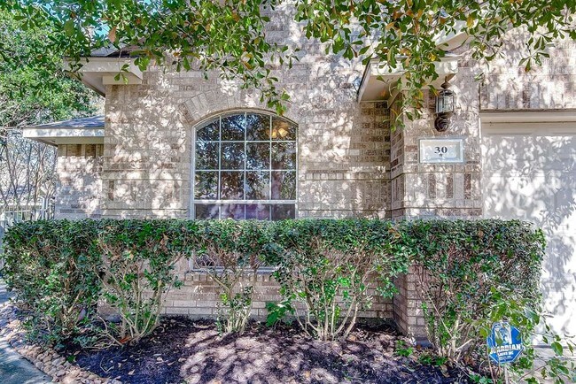 property at 30 Hermit Thrush Pl