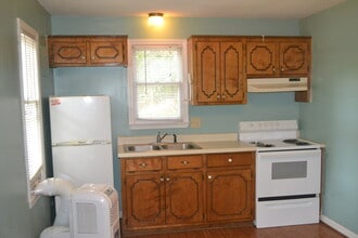 102 Franklin Dr in Central, SC - Building Photo - Building Photo