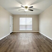 225 Bryan St in Denton, TX - Building Photo - Building Photo