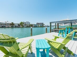 241 Skiff Point in Clearwater, FL - Building Photo - Building Photo