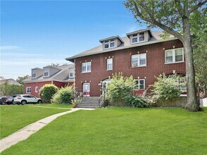 12 Lincoln Pl in Ossining, NY - Building Photo - Building Photo