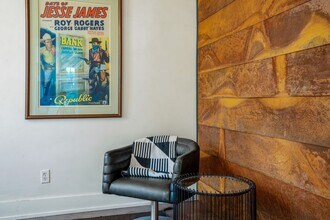 573 W San Francisco St in Santa Fe, NM - Building Photo - Building Photo