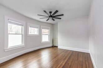 369 Tappan St in Brookline, MA - Building Photo - Building Photo