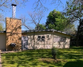 2408 N 15th St in Temple, TX - Building Photo - Building Photo