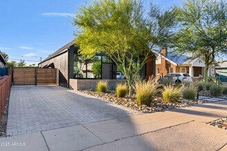 2214 N Dayton St in Phoenix, AZ - Building Photo - Building Photo
