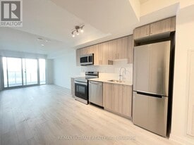 1010 Sandy Beach Rd in Pickering, ON - Building Photo