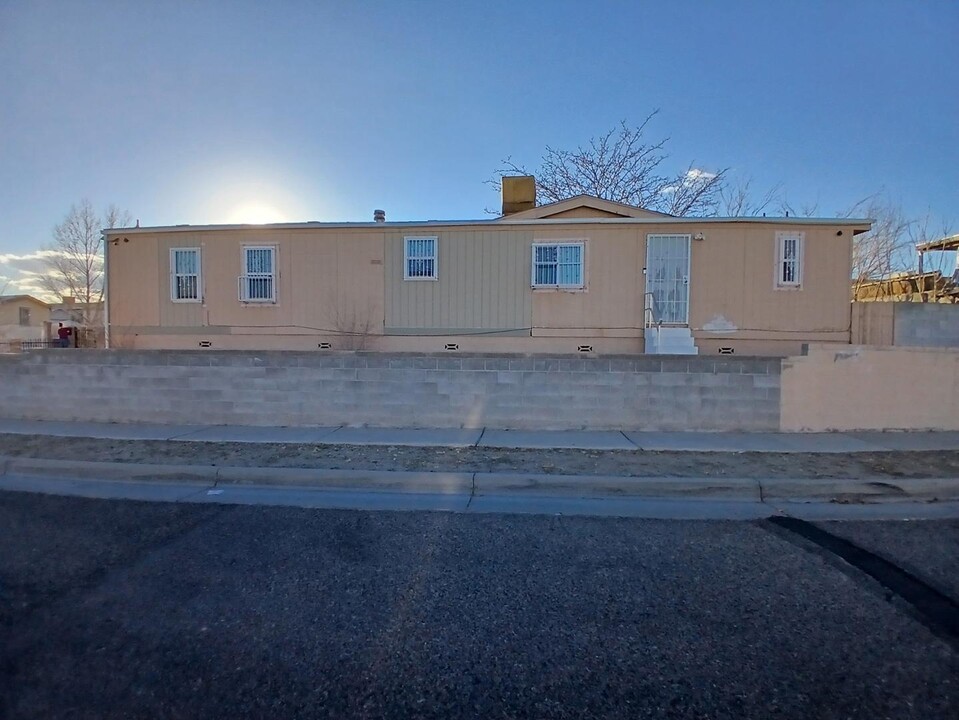 4301 Riley Rd SW in Albuquerque, NM - Building Photo