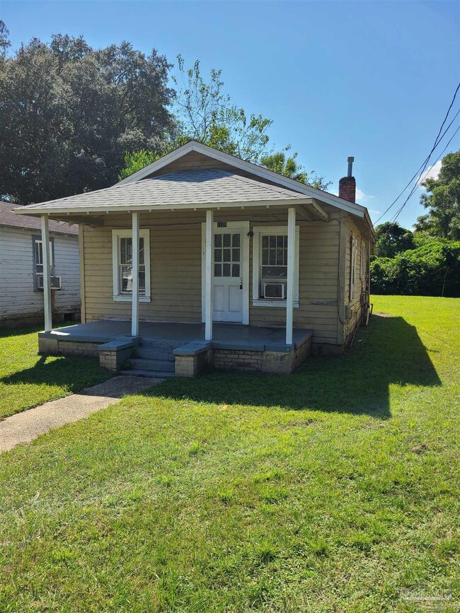 property at 1109 N S St