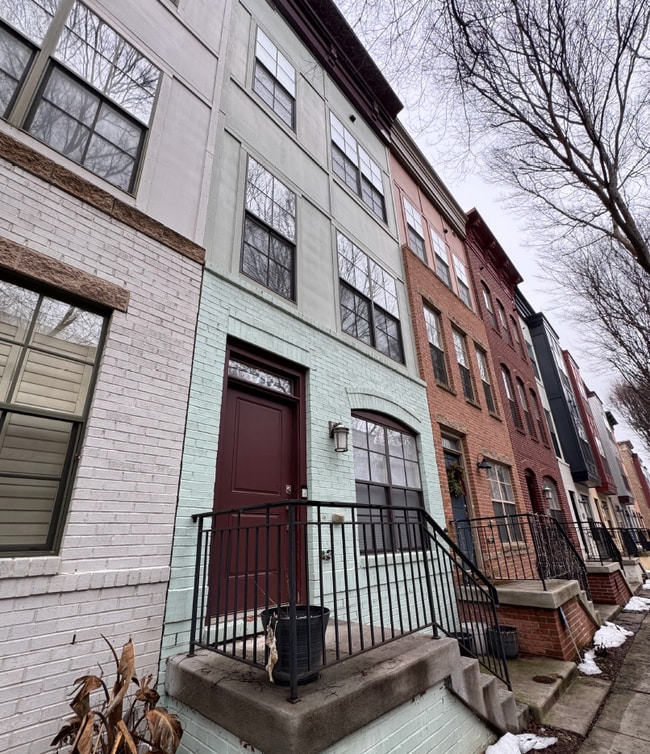 property at 5712 45th Ave