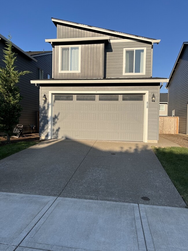 property at 828 S 24th Ave