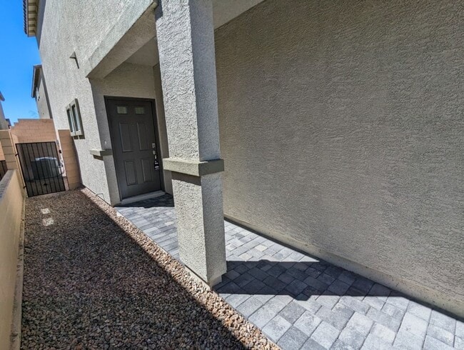 10947 Cheshire Wds Ave in Las Vegas, NV - Building Photo - Building Photo