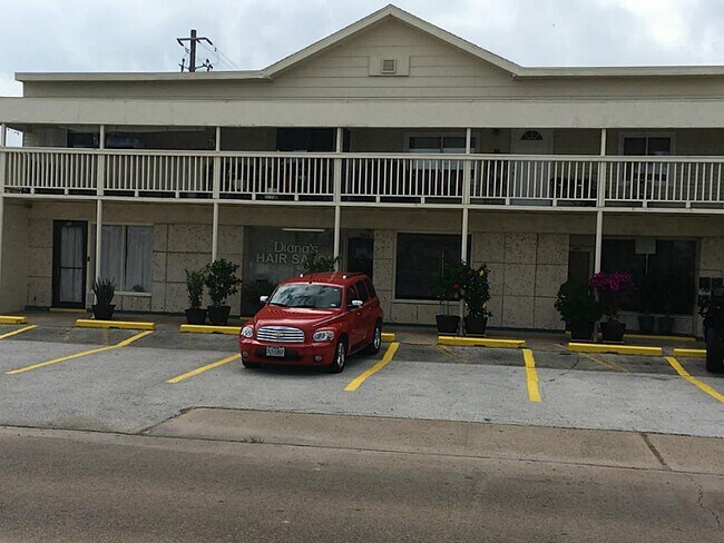 909 University Blvd in Galveston, TX - Building Photo - Building Photo