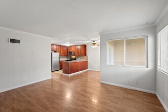 1280 W Main St in El Cajon, CA - Building Photo - Building Photo