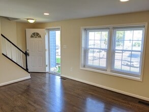 1711 Country Ct in Frederick, MD - Building Photo - Building Photo